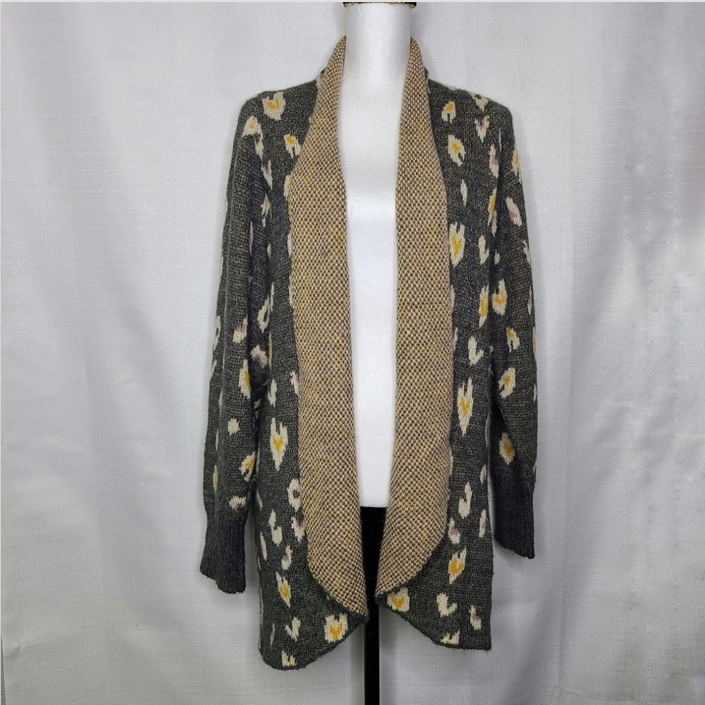 Hem & Thread Cardigan Waterfall Sweater Size Small Cheetah Leopard Heart Print